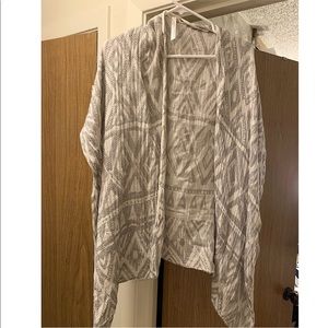 Urban Outfitters - Cardigan